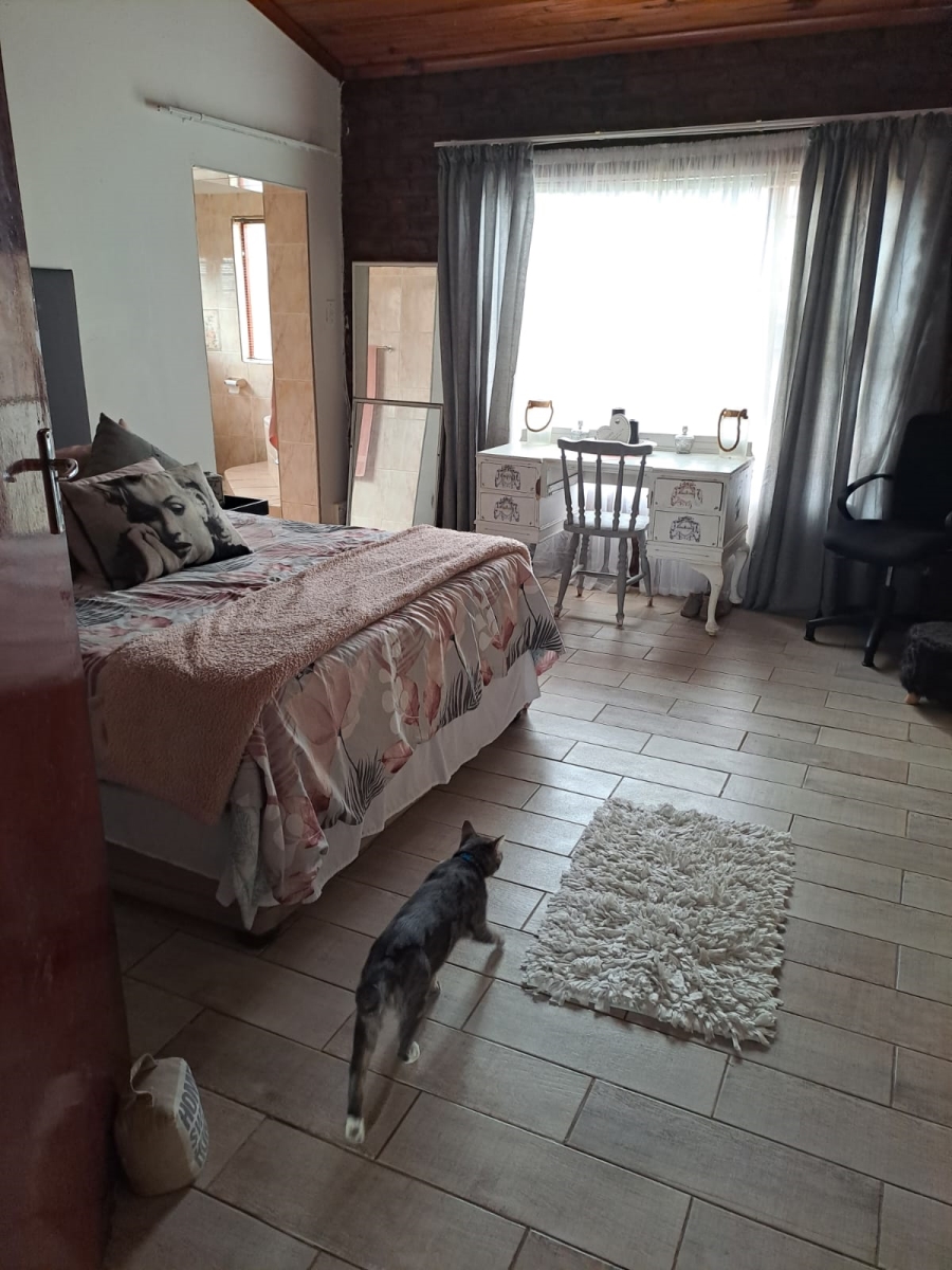 4 Bedroom Property for Sale in Seavale Eastern Cape
